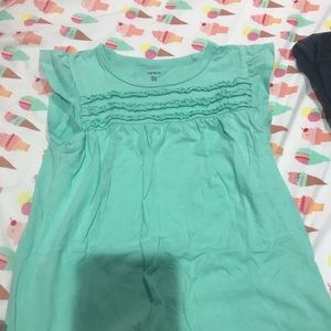 Carters 5T T-shirt